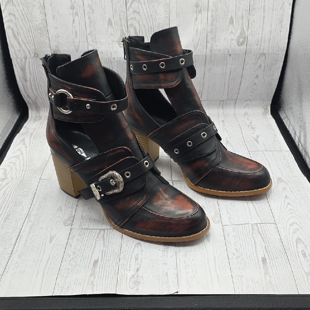 Jolimall Western Flair Ankle Boot distressed brown & black finish, buckle accent
